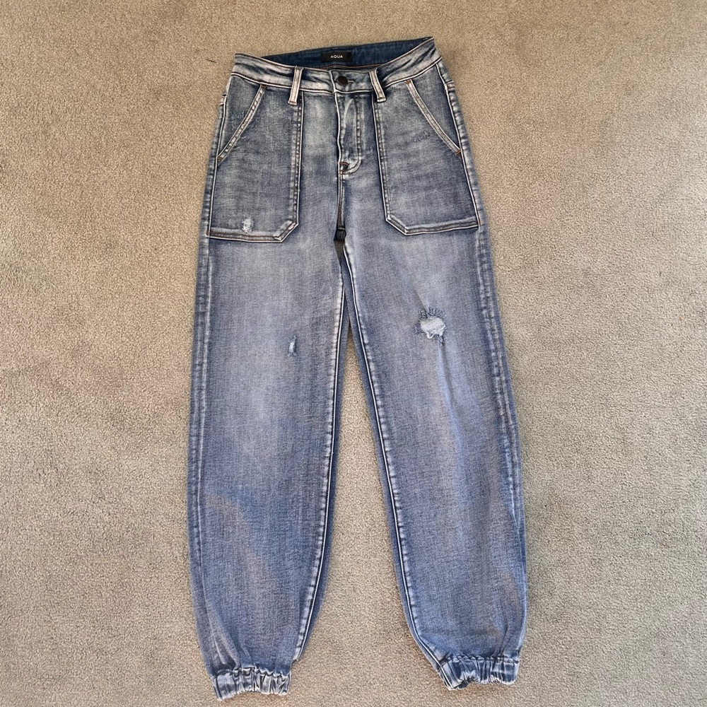 Aqua scrunched up distressed jeans